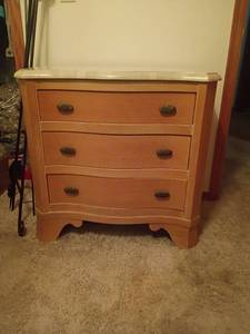lot 700 image: Small Wooden Dresser with Granite or Marble Top.  3 Drawers.  CUTE and HEAVY   29 x 31 x 18