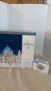 lot 1036 image: Department 56 Crystal Ice Palace Special Edition Gift Set with Crystal Ice King and Queen