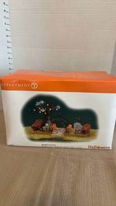 lot 1042 image: Department 56 Halloween Haunted Front Yard Village Accessory
