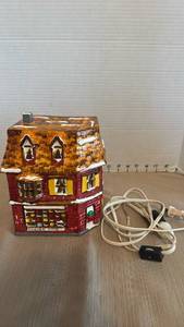 lot 1062 image: Dept 56 Snow Village Corner Store