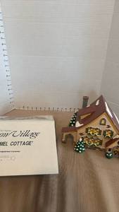 lot 1064 image: Department 56 Snow Village Carmel Cottage Handpainted Ceramic Building