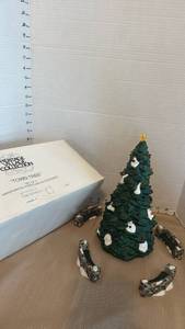 lot 1070 image: Department 56 Heritage Village Collection Town Tree Set of 5