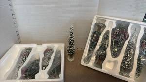 lot 1103 image: Department 56 Village Snow-Covered Tree and Figurine Accessories Set