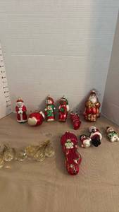 lot 1193 image: Christmas ornaments