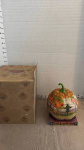 lot 1196 image: Jim Shore Heartwood Creek Count Your Blessings Pumpkin Figurine #118757