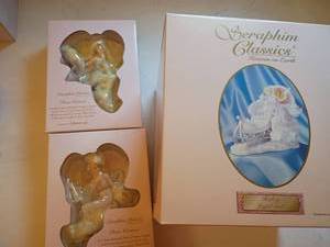 lot 1310 image: Seraphim Classics Heaven on Earth Figurines.  2 Door Corners.   Haley, Joyful Soul