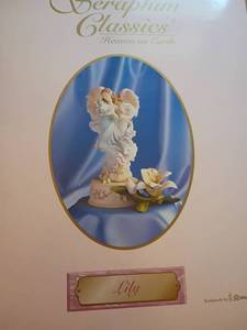 lot 1313 image: Seraphim Classics Heaven on Earth Figurines    Lily