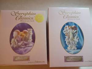 lot 1325 image: Seraphim Classics Heaven on Earth Figurines.  Clarissa Celestial Sounds.  Gift of Kindness