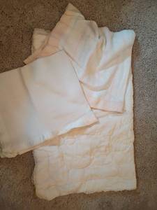 lot 1335 image: Baby Blankets