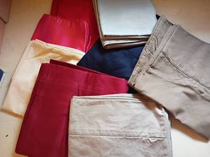 lot 1338 image: Various Pillow Cases