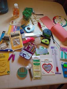 lot 1342 image: Miscellaneous Sewing Items