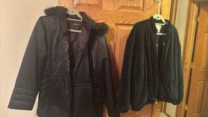 lot 1428 image: Womens Black Winter Coats. Jones New York Signature Parka & Bechamel Zip Jacket L