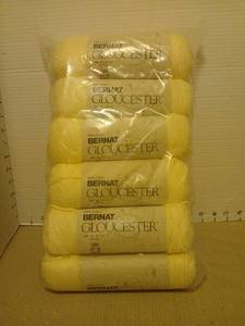 lot 2019 image: Yarn