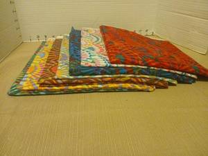 lot 2044 image: Fabric