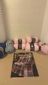 lot 2076 image: Yarn