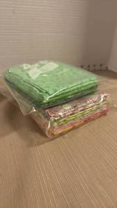 lot 2118 image: Fabric Fat Quarters