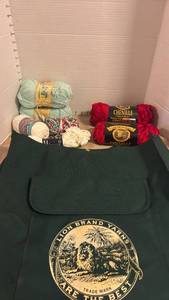 lot 2128 image: Yarn with Lion Brand bag