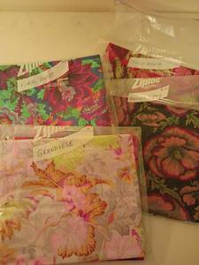 lot 2155 image: Fabric.  Floral Burst, Grandiose, Banded Poppy and Tulip Mania