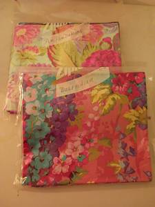 lot 2158 image: Fabric.   Pom Pom Dahlias and Delphinium
