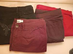 lot 2176 image: Ladies Pants.  Size 8 to 10.   Chicos, Ralph Lauren and More.  See pictures