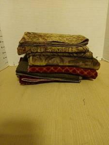 lot 2232 image: Fabric