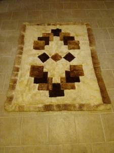 lot 2242 image: Rug approximately 68 by 50 inches