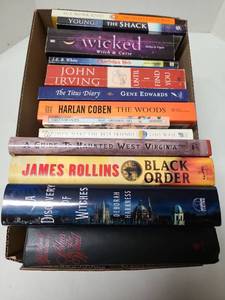 lot 3002 image: Books, including Charlottes Web.