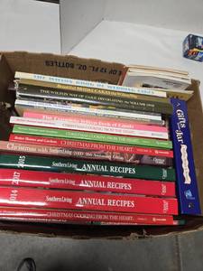 lot 3016 image: Cookbooks