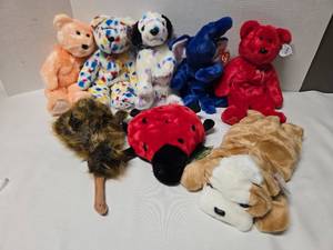 lot 3112 image: TY Beanie Buddies