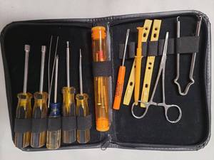 lot 3134 image: Multi-Tool Kit with Zippered Carrying Case