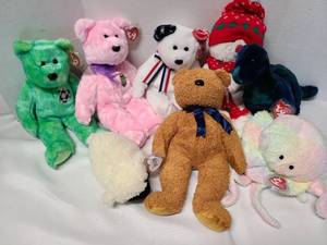 lot 3145 image: TY Beanie Buddies