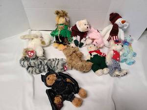 lot 3164 image: TY Beanie Babies
