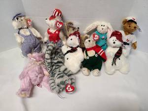 lot 3166 image: TY Beanie Babies