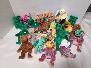 lot 3174 image: TY Beanie Babies