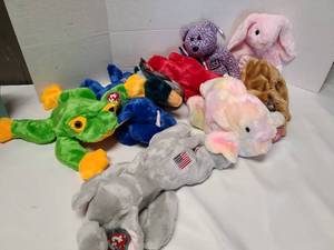 lot 3207 image: TY Beanie Buddies