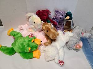 lot 3210 image: TY Beanie Buddies