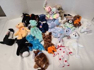 lot 3219 image: TY Beanie Babies