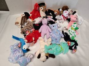 lot 3221 image: TY Beanie Babies