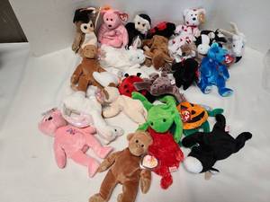 lot 3223 image: TY Beanie Babies