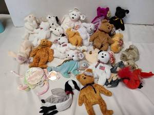 lot 3306 image: TY Beanie Babies