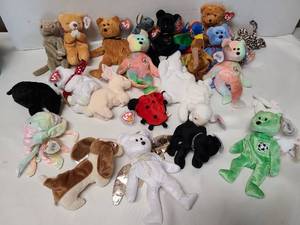 lot 3309 image: TY Beanie Babies