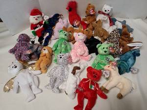 lot 3317 image: TY Beanie Babies