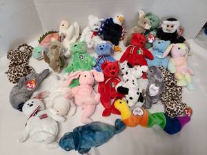 lot 3321 image: TY Beanie Babies