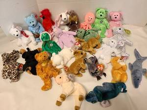 lot 3324 image: TY Beanie Babies