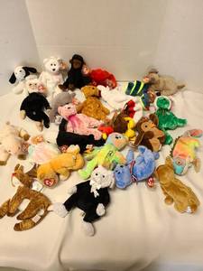 lot 3328 image: TY Beanie Babies