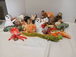 lot 3338 image: Ty Beanie Babies