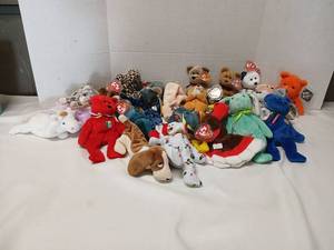 lot 3342 image: Ty Beanie  Babies