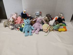 lot 3346 image: Ty Beanie  Babies