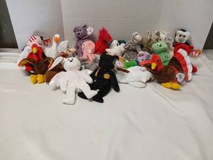lot 3348 image: Ty Beanie  Babies