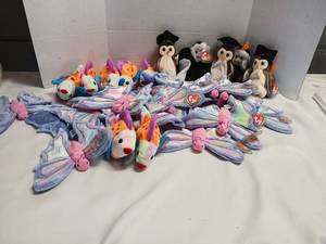 lot 3411 image: Ty Beanie Babies